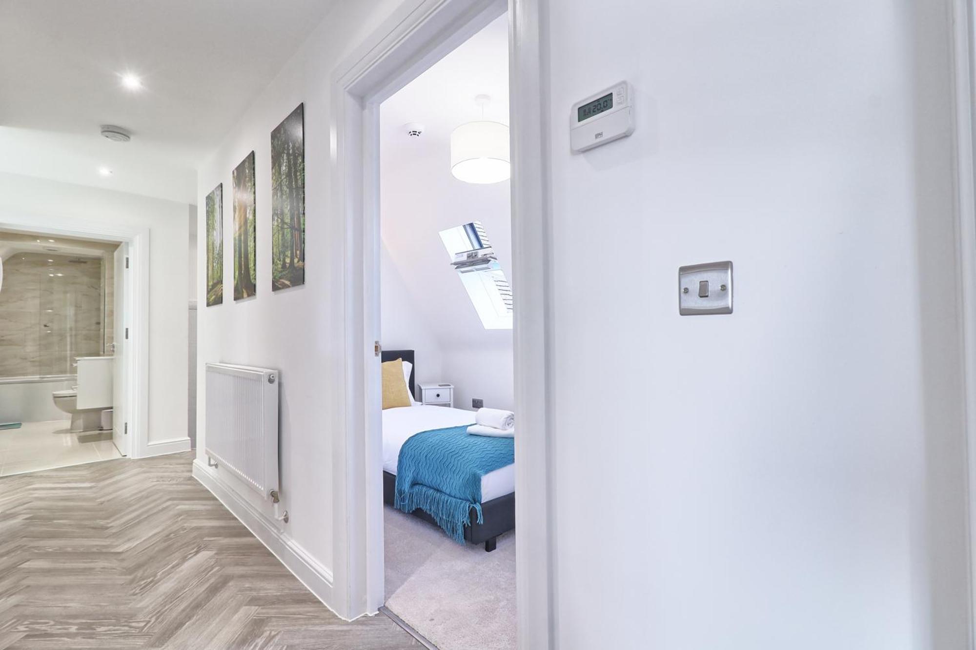 Writtle Massive 4 Bedroom Apartment With Parking In Gorgeous Countryside Location & Short Drive To Chelmsford City Centre Contractors Welcome Exteriör bild