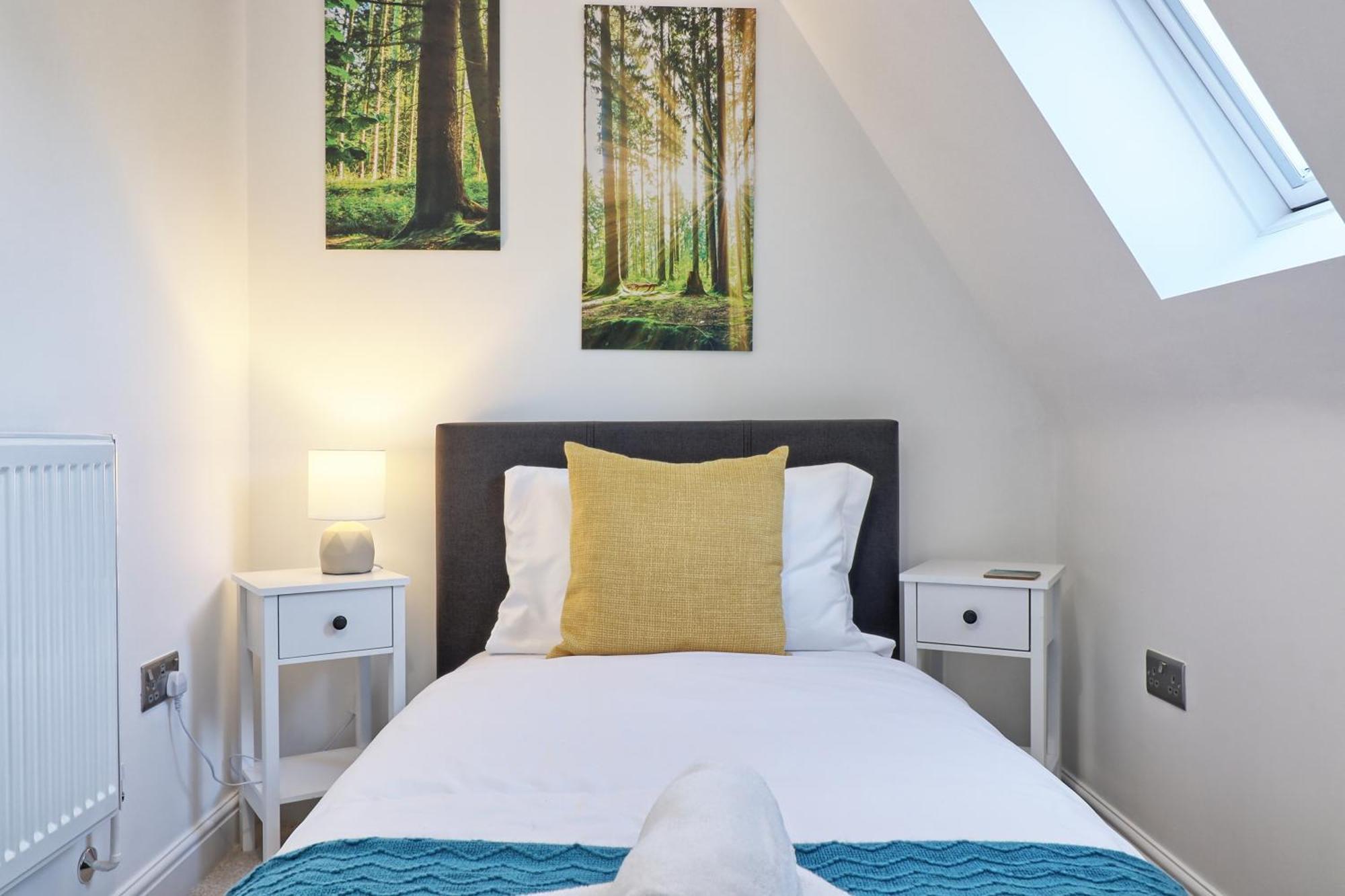 Writtle Massive 4 Bedroom Apartment With Parking In Gorgeous Countryside Location & Short Drive To Chelmsford City Centre Contractors Welcome Exteriör bild
