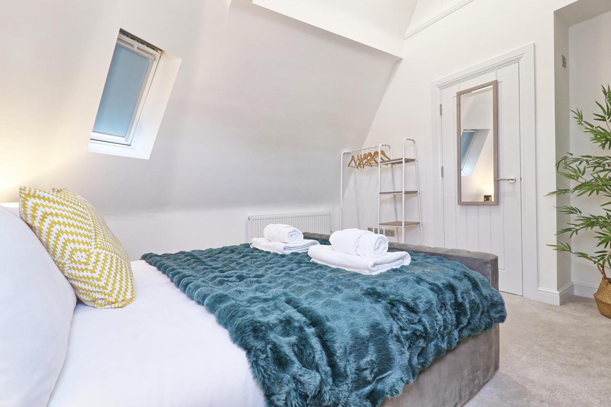 Writtle Massive 4 Bedroom Apartment With Parking In Gorgeous Countryside Location & Short Drive To Chelmsford City Centre Contractors Welcome Exteriör bild