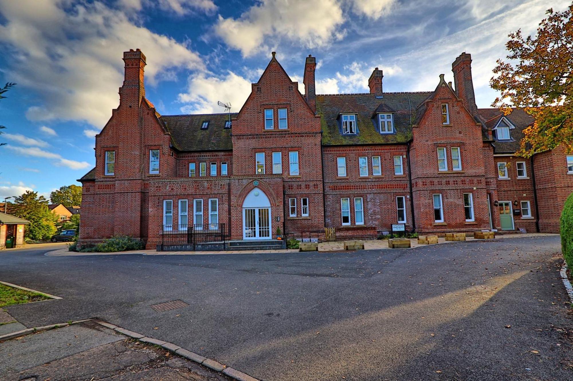 Writtle Massive 4 Bedroom Apartment With Parking In Gorgeous Countryside Location & Short Drive To Chelmsford City Centre Contractors Welcome Exteriör bild