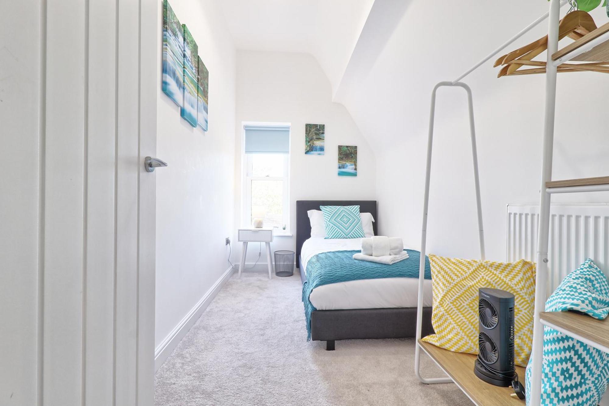 Writtle Massive 4 Bedroom Apartment With Parking In Gorgeous Countryside Location & Short Drive To Chelmsford City Centre Contractors Welcome Exteriör bild